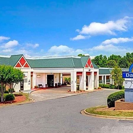 Days Inn Lake Norman Cornelius Bagian luar foto
